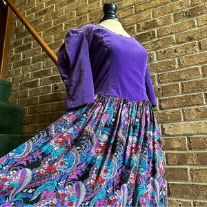 VTG 80s Retro Purple Velour Velvet Puff Sleeve Floral Paisley Cottagecore Dress